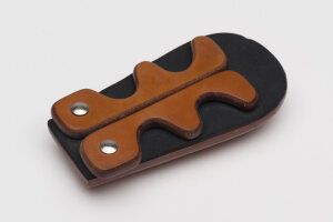 Leather cue holder for 4 cues with imprint