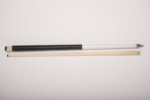 Demon DE0-002 pool billiard cue, two-piece, with quality leather tip, solid wooden shaft, irish linen grip and 5/16x14 joint